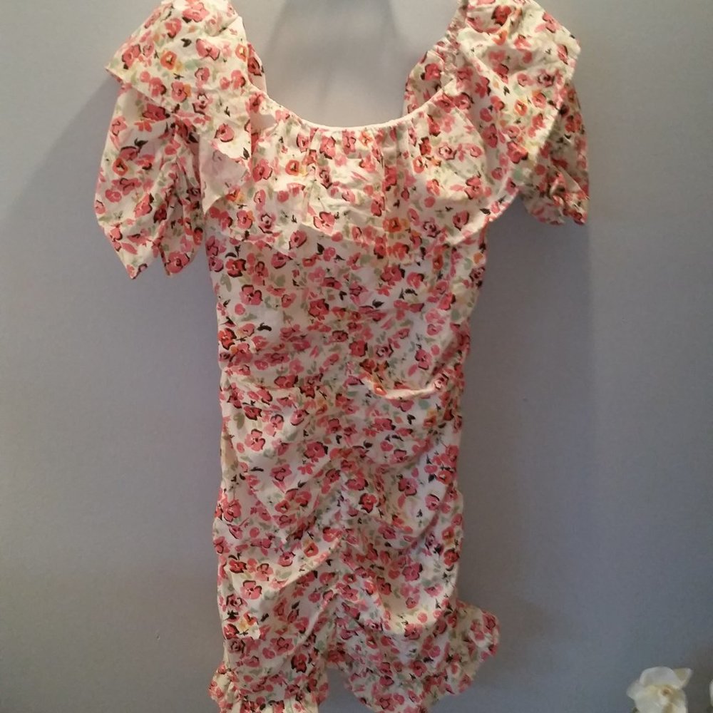 Zara ruffle ruched floral print mini dress NWt - Picture 4 of 6